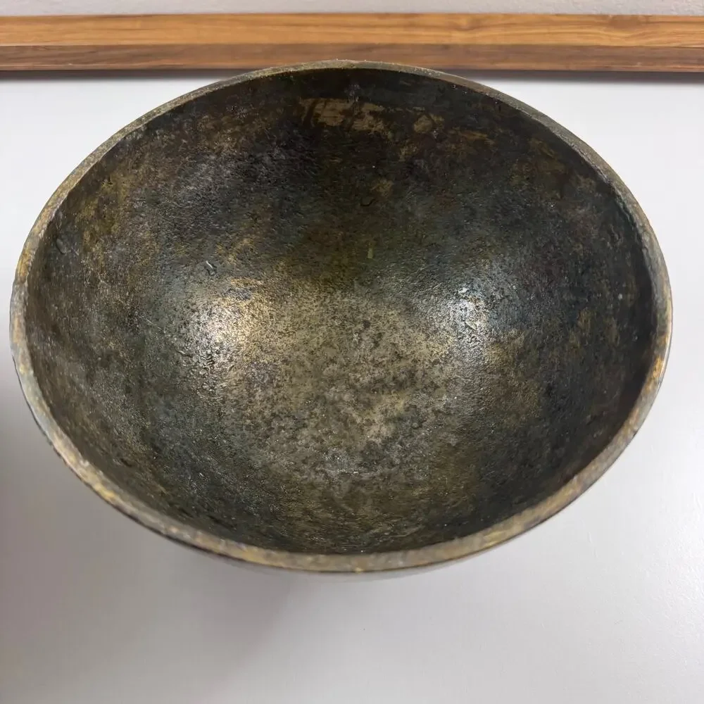 Set of 2 Pedestal Bowls Textured Brass Tone Gray Metal Round Shape Decorative